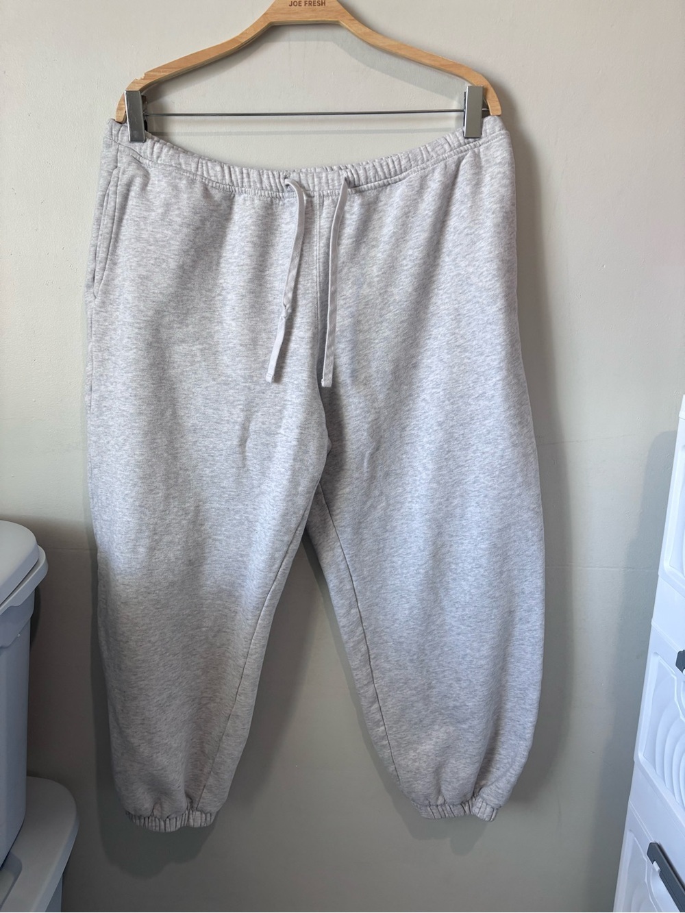 Hollister Feel Good Ultra High-Rise Baggy Sweatpants | Heather Grey | Size L